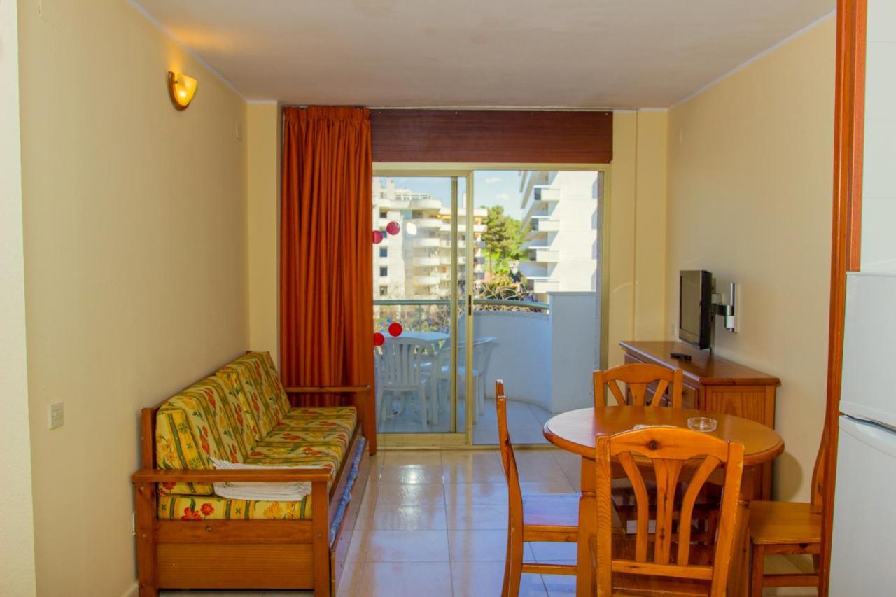 Juniper Apartment ซาลอว์ ภายนอก รูปภาพ