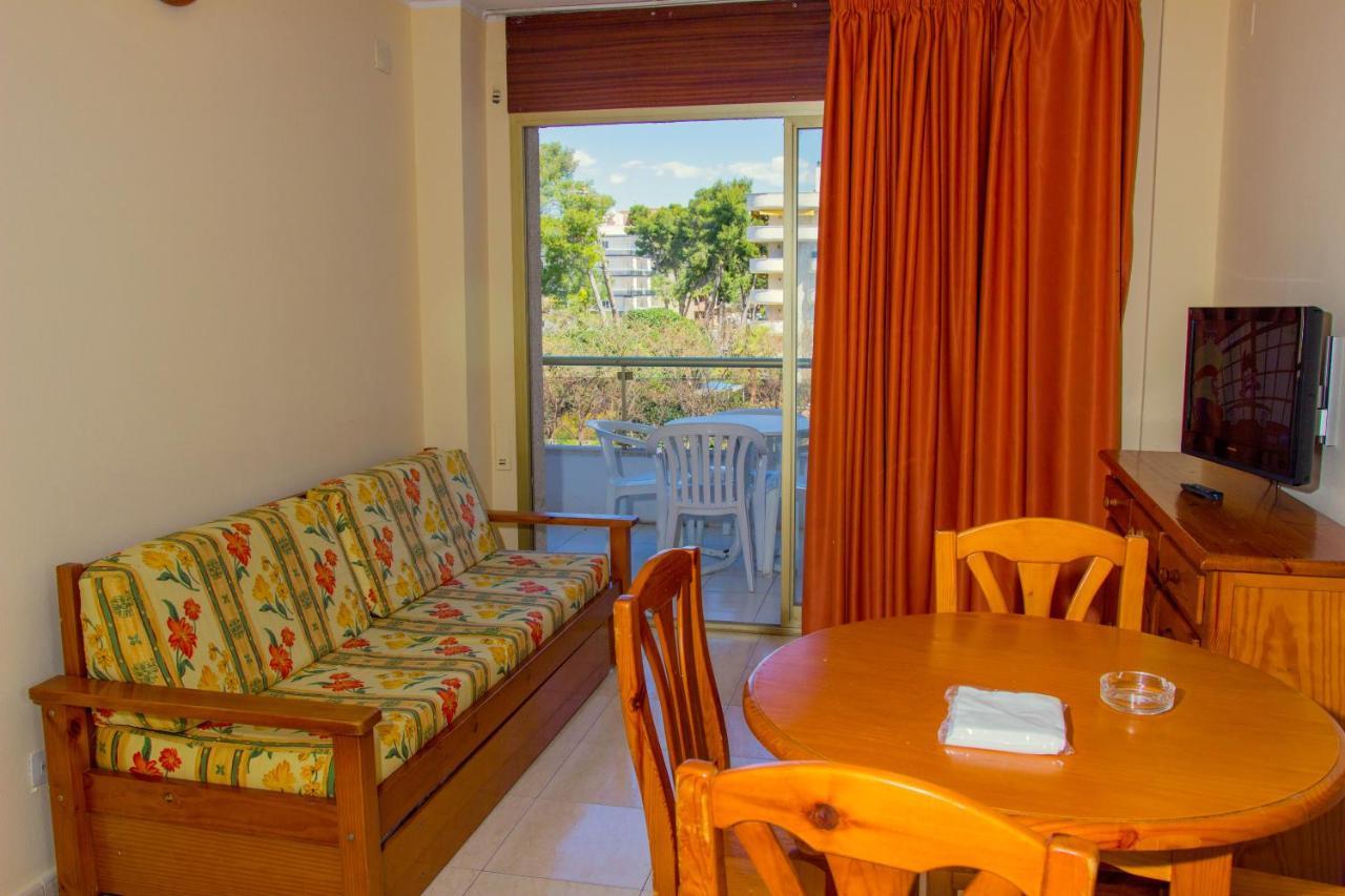 Juniper Apartment ซาลอว์ ภายนอก รูปภาพ