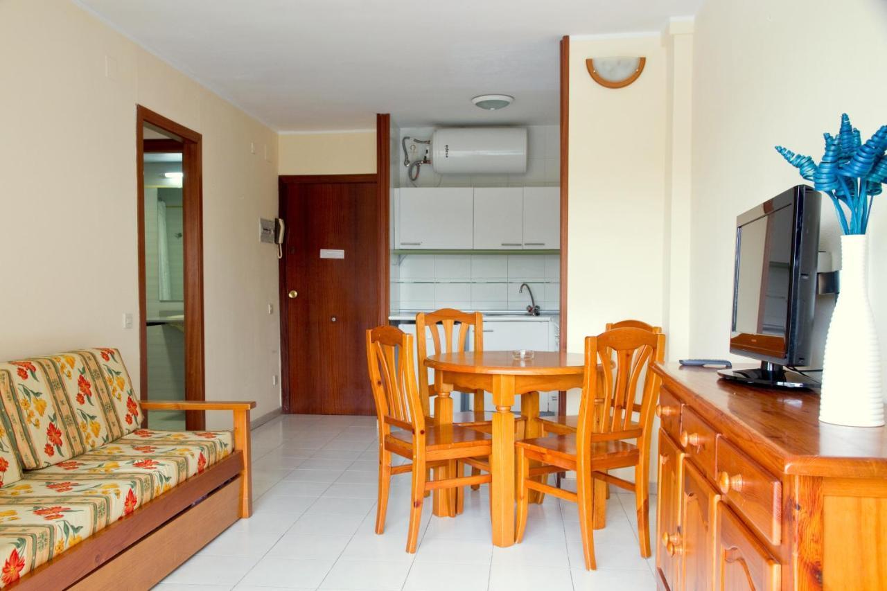 Juniper Apartment ซาลอว์ ภายนอก รูปภาพ