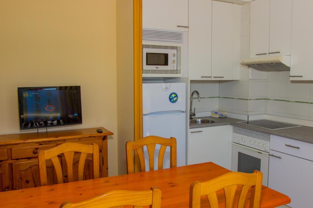 Juniper Apartment ซาลอว์ ภายนอก รูปภาพ